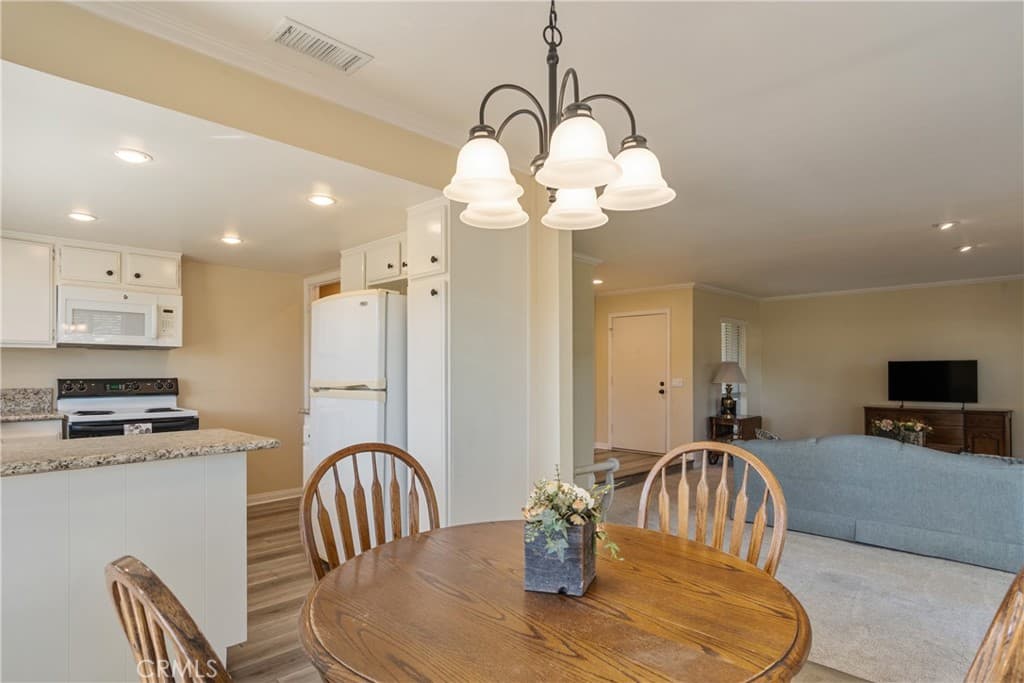 Condo at 110 Oak Forest Circle, Glendora — photo 11 of 12