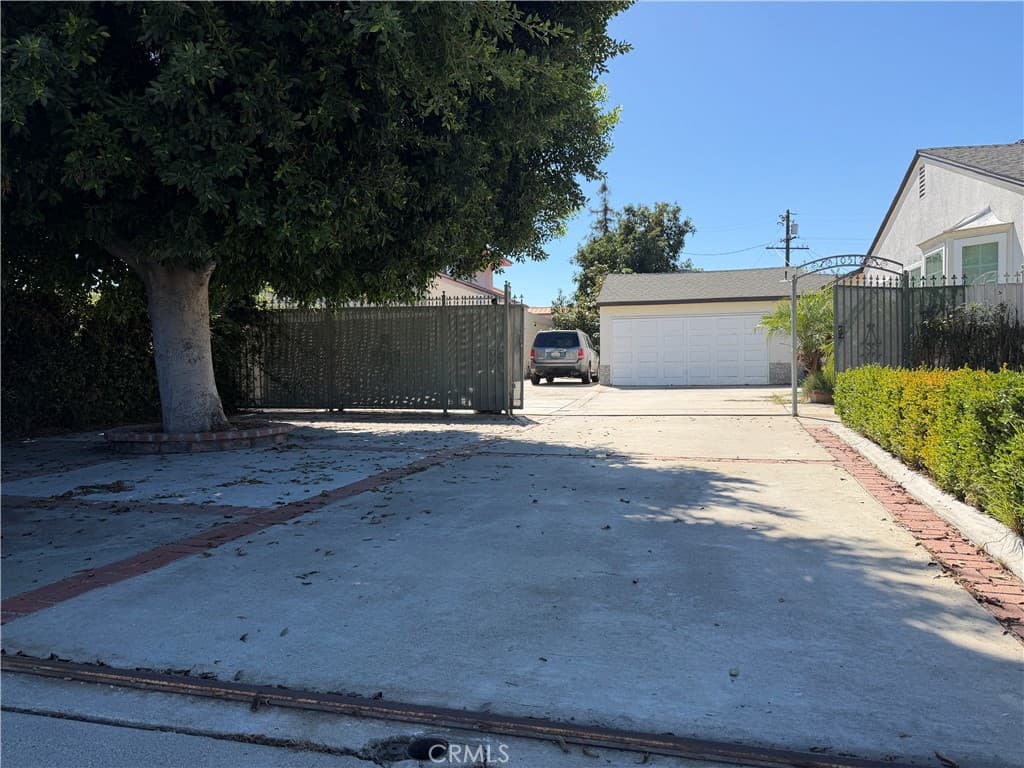 Home at 10512 Mildred, South El Monte — photo 2 of 12