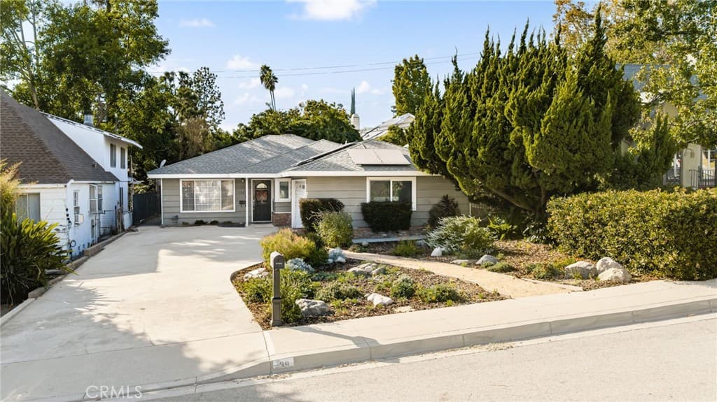 Home at 139 N Lincoln Place, Monrovia — photo 1 of 12