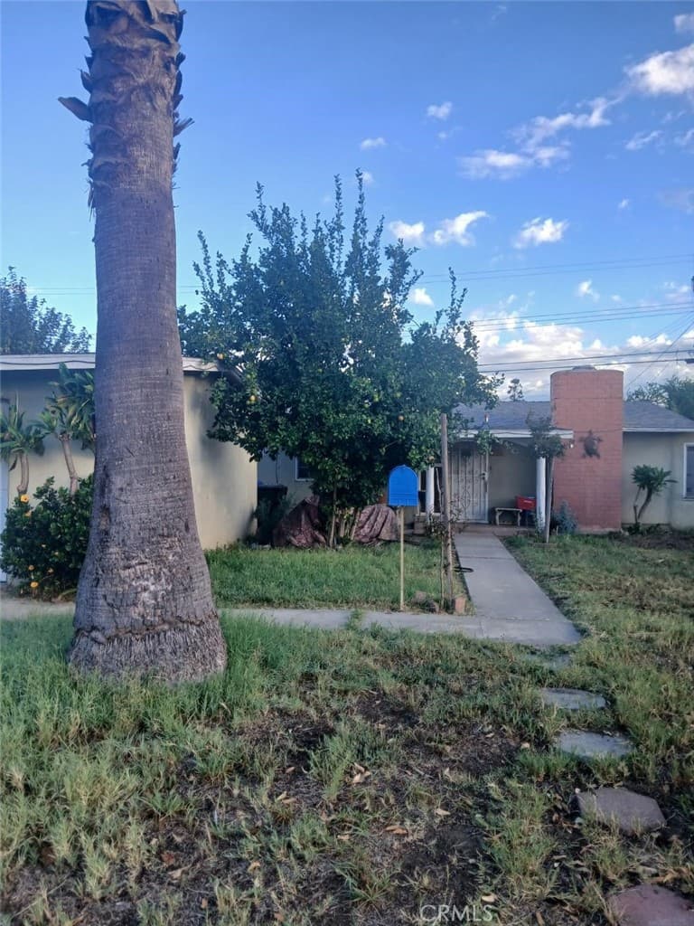 Home at 705 E Florence, West Covina — photo 3 of 11