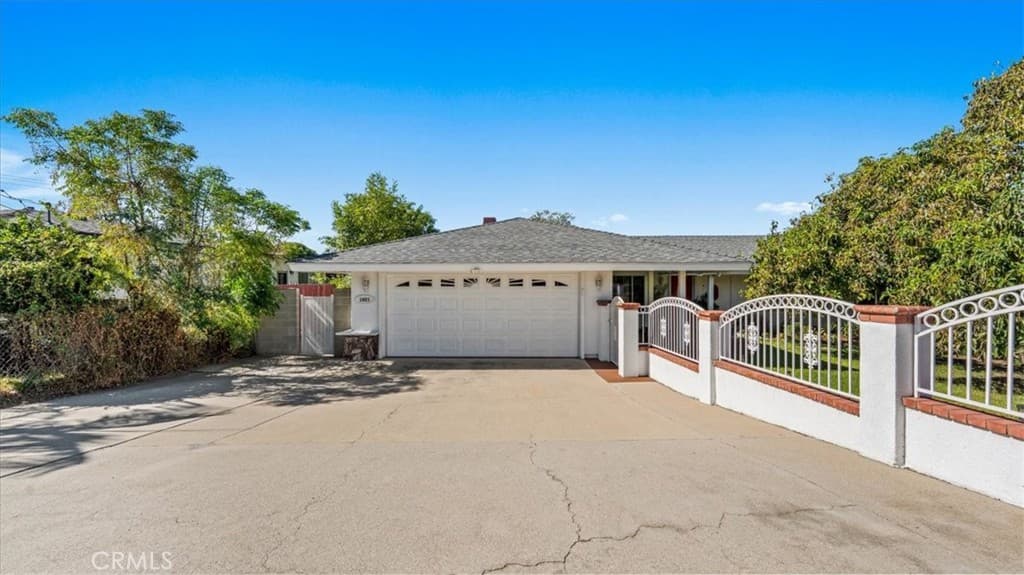 Home at 1621 Bonnie Cove Avenue, Glendora — photo 3 of 12