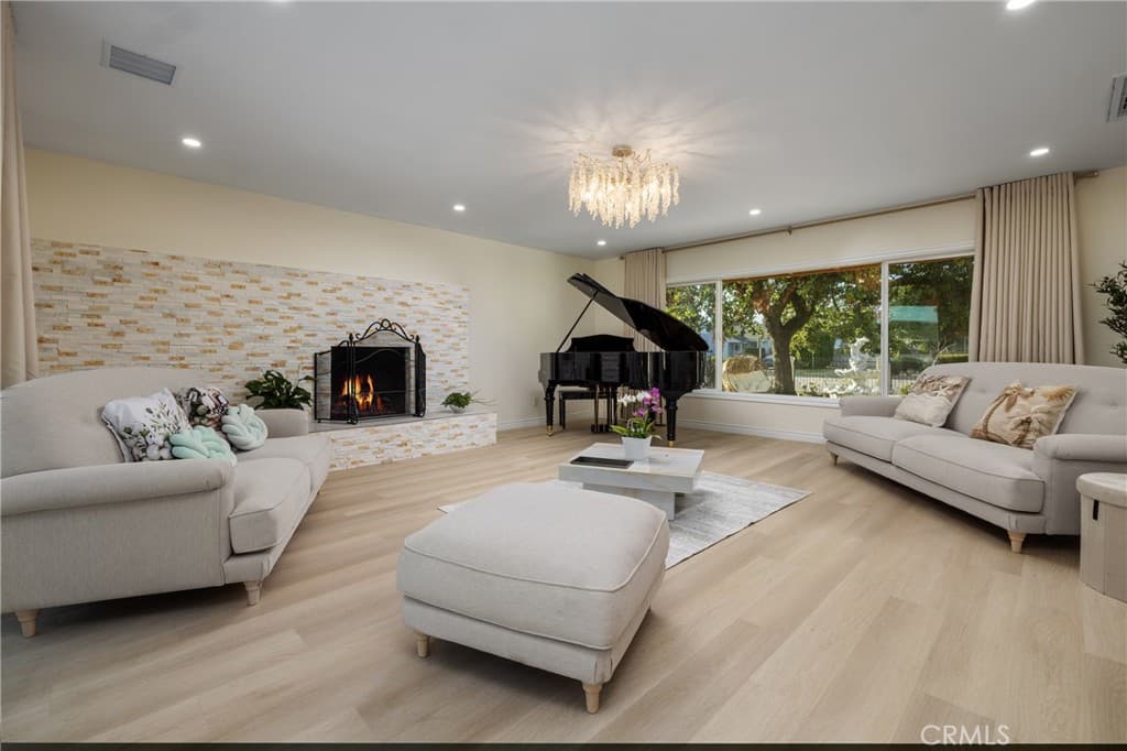 Home at 820 E Cameron, West Covina — photo 3 of 12
