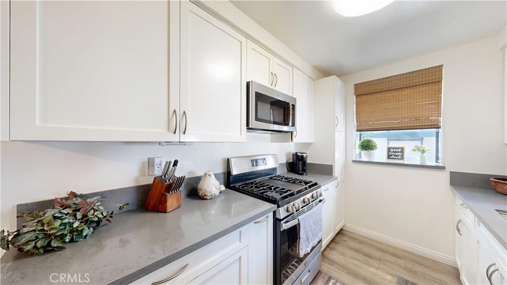 Condo at 20845 E Calora B2, Covina — photo 11 of 12
