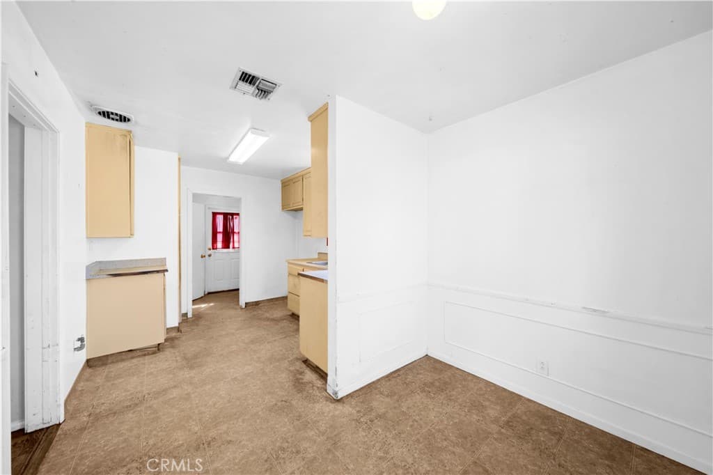 Home at 502 W Leeside, Glendora — photo 11 of 12