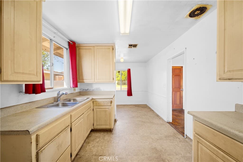 Home at 502 W Leeside, Glendora — photo 12 of 12