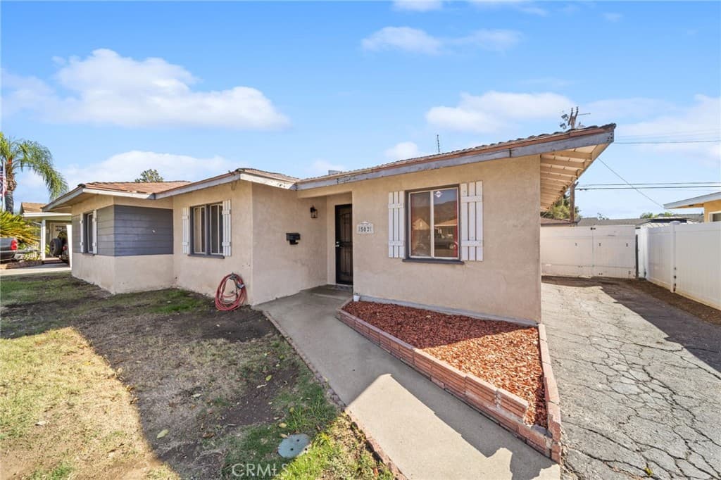 Home at 502 W Leeside, Glendora — photo 3 of 12