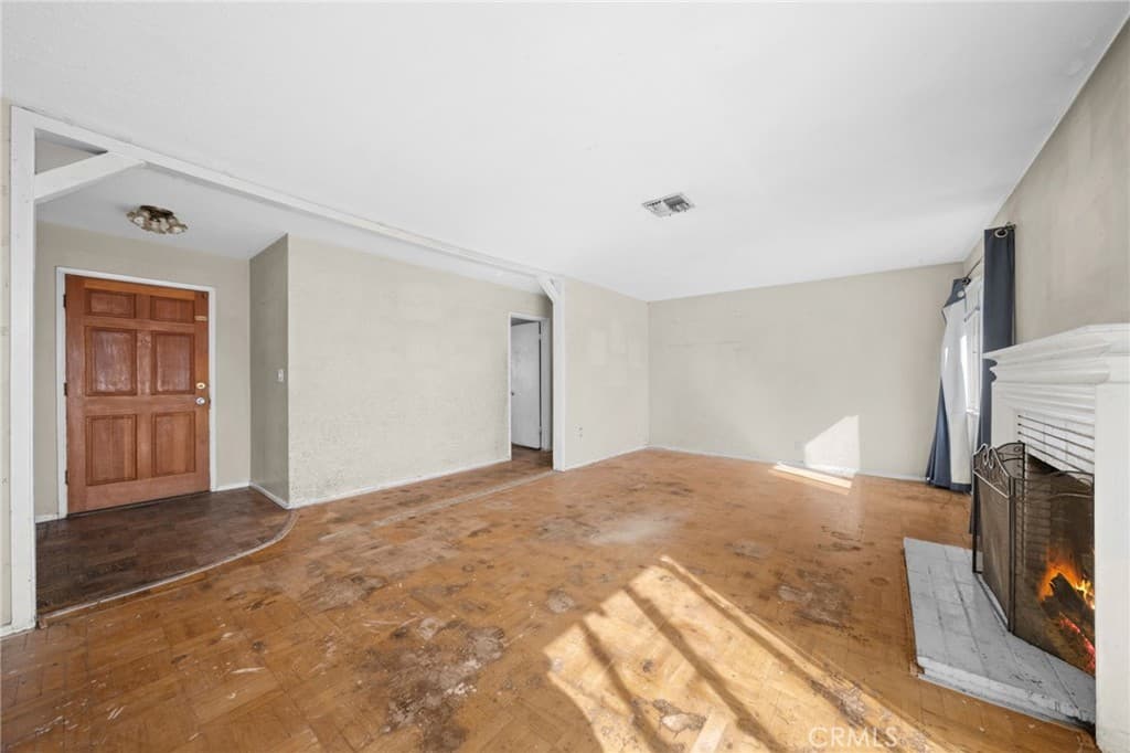 Home at 502 W Leeside, Glendora — photo 8 of 12