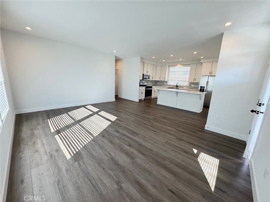 Home at 1630 W Covina Boulevard 29, San Dimas — photo 6 of 12