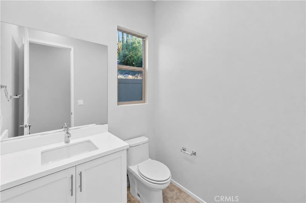 Townhouse at 812 Francesca, Walnut — photo 12 of 12