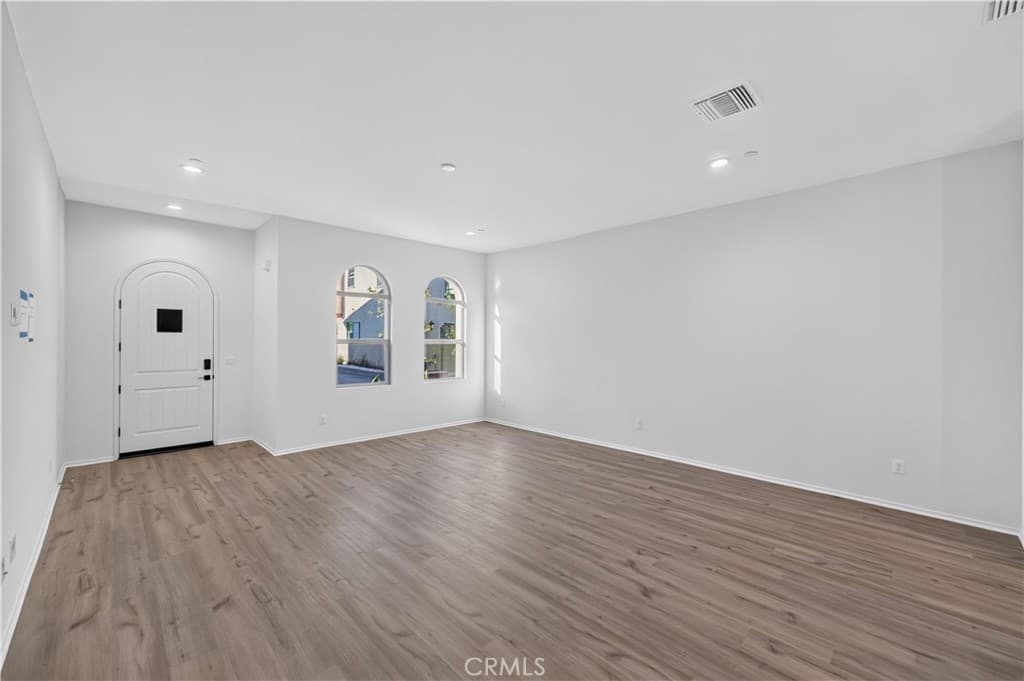 Townhouse at 812 Francesca, Walnut — photo 5 of 12