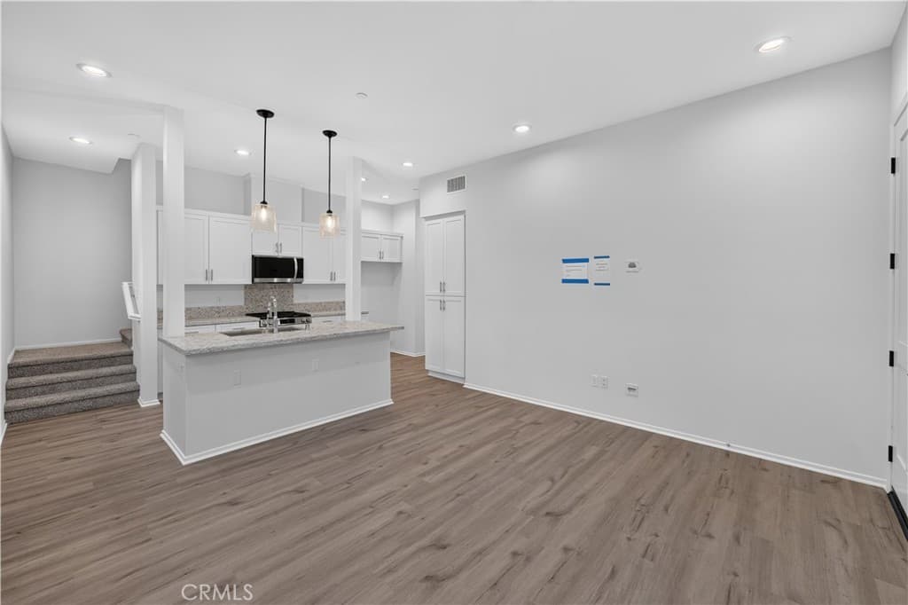 Townhouse at 826 Francesca, Walnut — photo 8 of 12