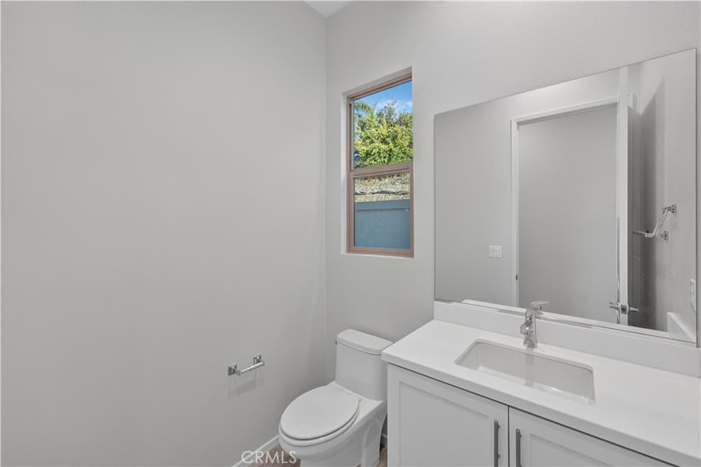 Townhouse at 810 Francesca, Walnut — photo 11 of 12