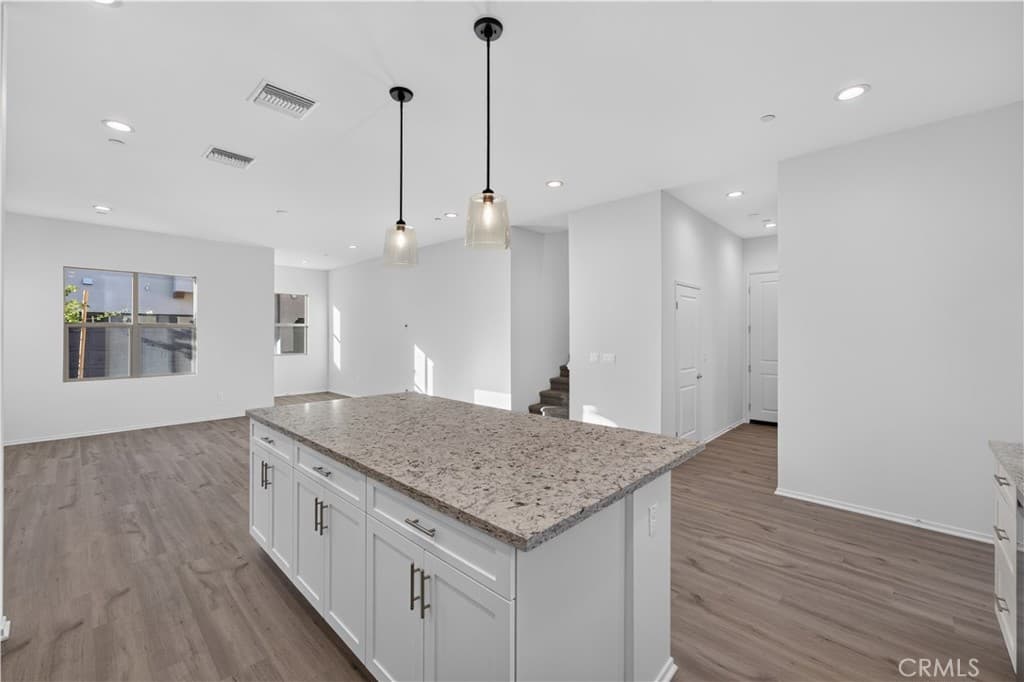 Townhouse at 810 Francesca, Walnut — photo 10 of 12