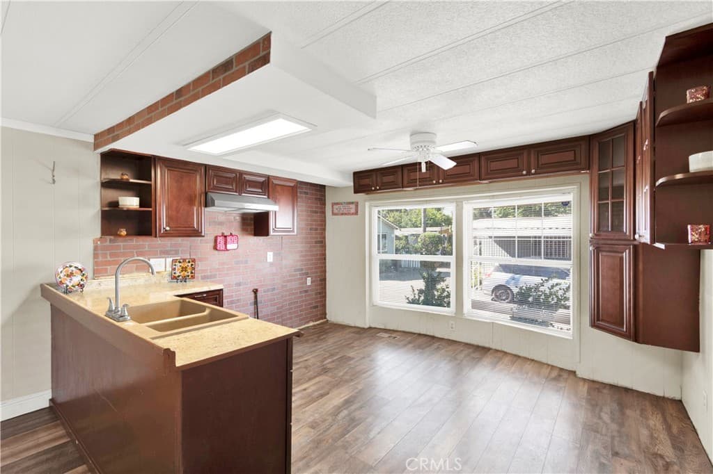 Home at 1461 W Mission 53, Pomona — photo 6 of 12