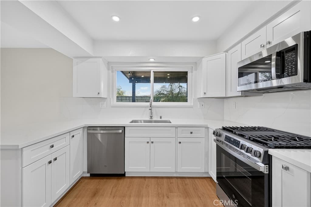 Home at 2402 W Valewood Street, San Dimas — photo 11 of 12