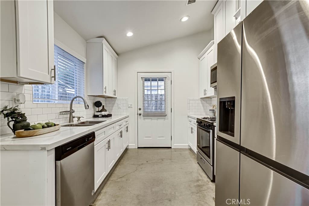 Multi-Family at 242 S Vista Bonita, Glendora — photo 11 of 12