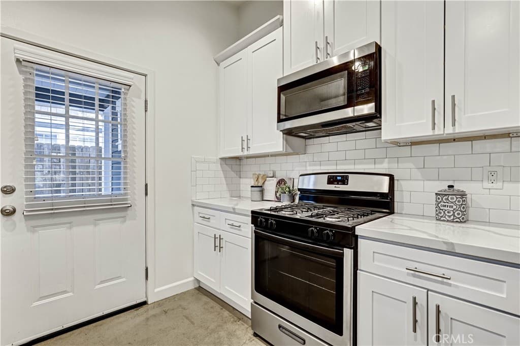 Multi-Family at 242 S Vista Bonita, Glendora — photo 12 of 12