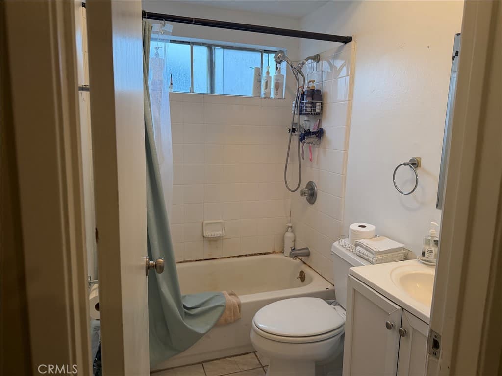 Home at 1038 Terryview, Pomona — photo 11 of 12