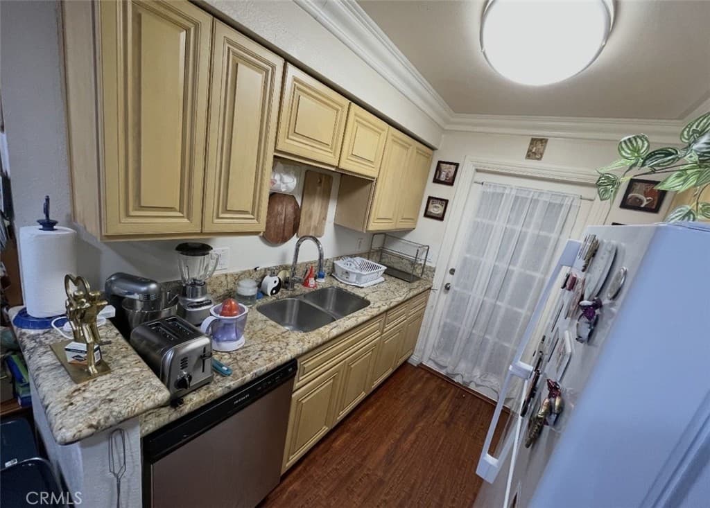 Condo at 18725 E Arrow Highway 43, Covina — photo 10 of 12