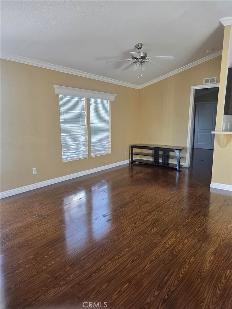 Home at 812 N Loren Avenue 18, Azusa — photo 8 of 12