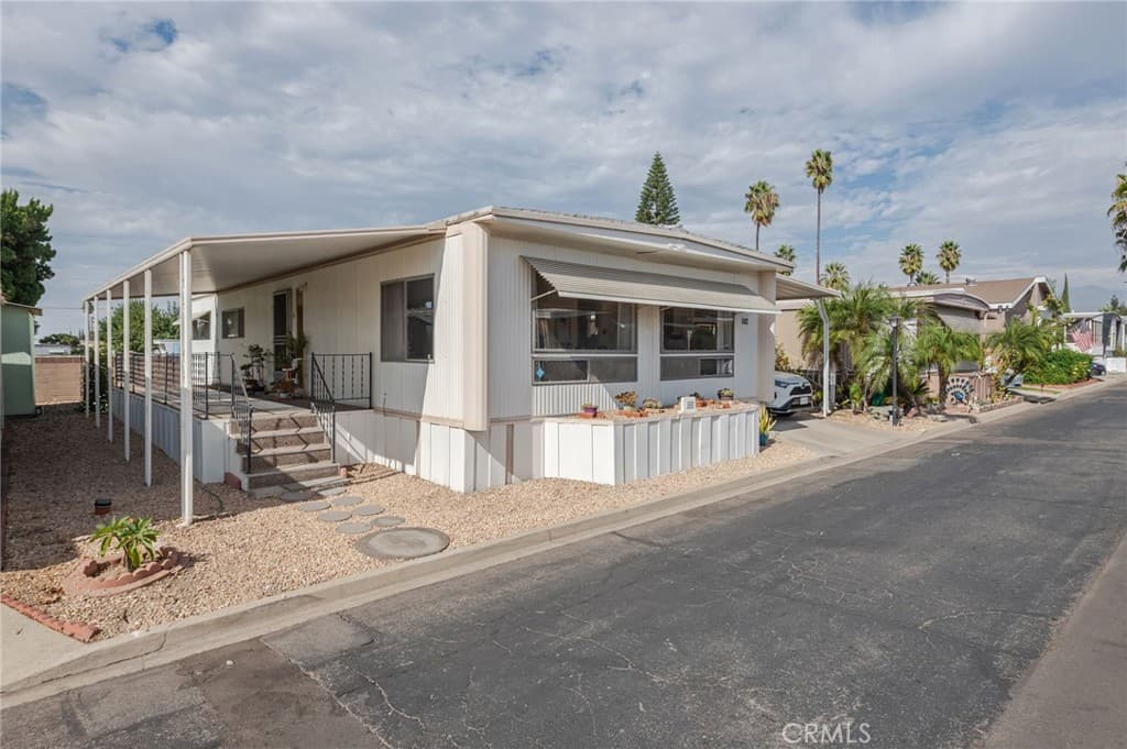 Home at 2755 Arrow Highway 142, La Verne — photo 3 of 12