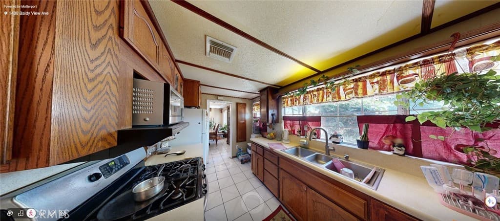 Home at 1408 Baldy View, Pomona — photo 8 of 12