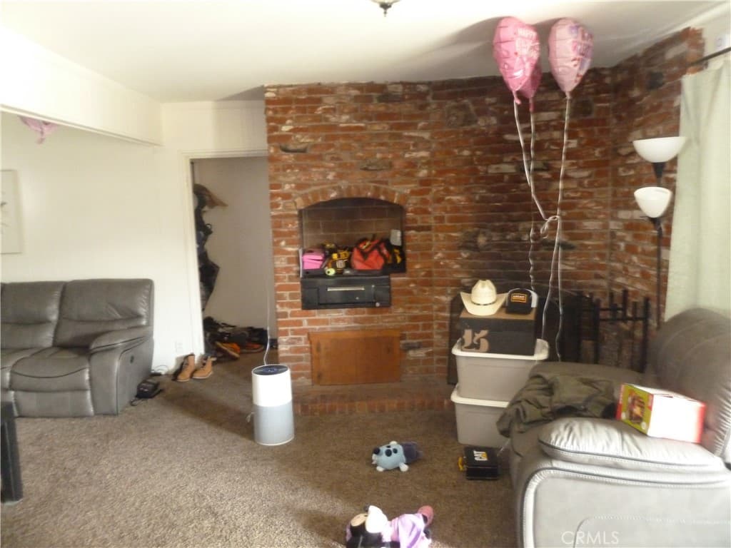 Home at 936 N Enid, Azusa — photo 11 of 12