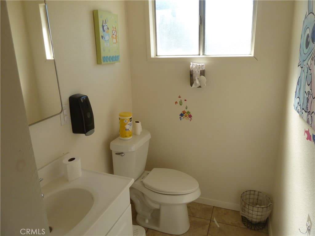 Home at 936 N Enid, Azusa — photo 6 of 12
