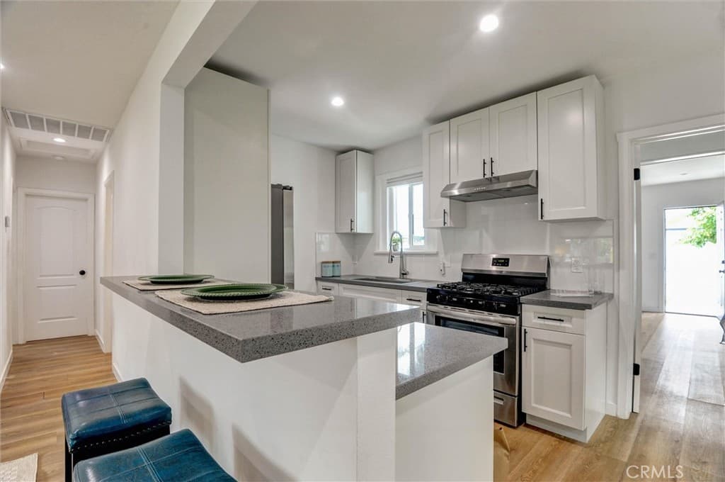 Home at 929 N Sunset, Azusa — photo 8 of 12