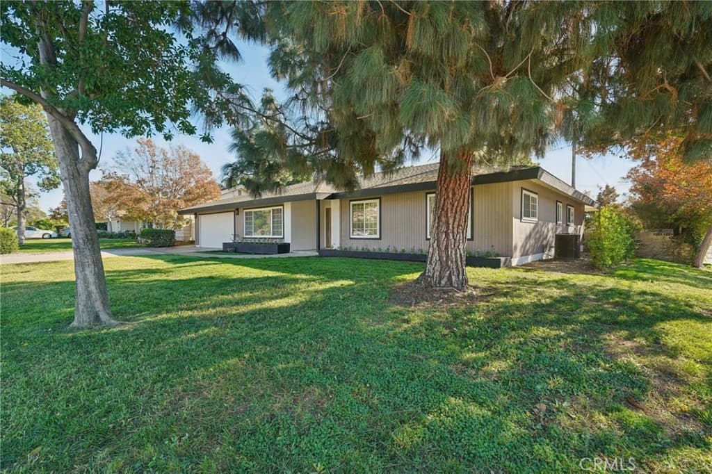 Home at 1098 Syracuse, Claremont — photo 1 of 12