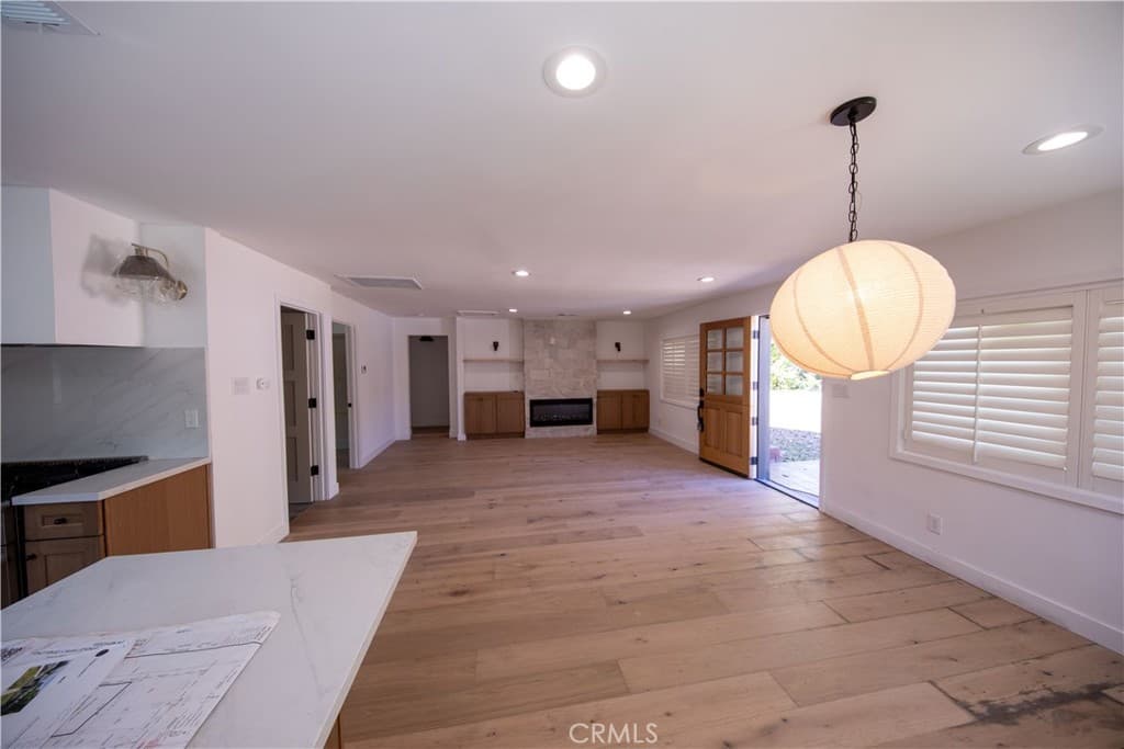 Home at 600 E Sierra Madre, Sierra Madre — photo 3 of 12