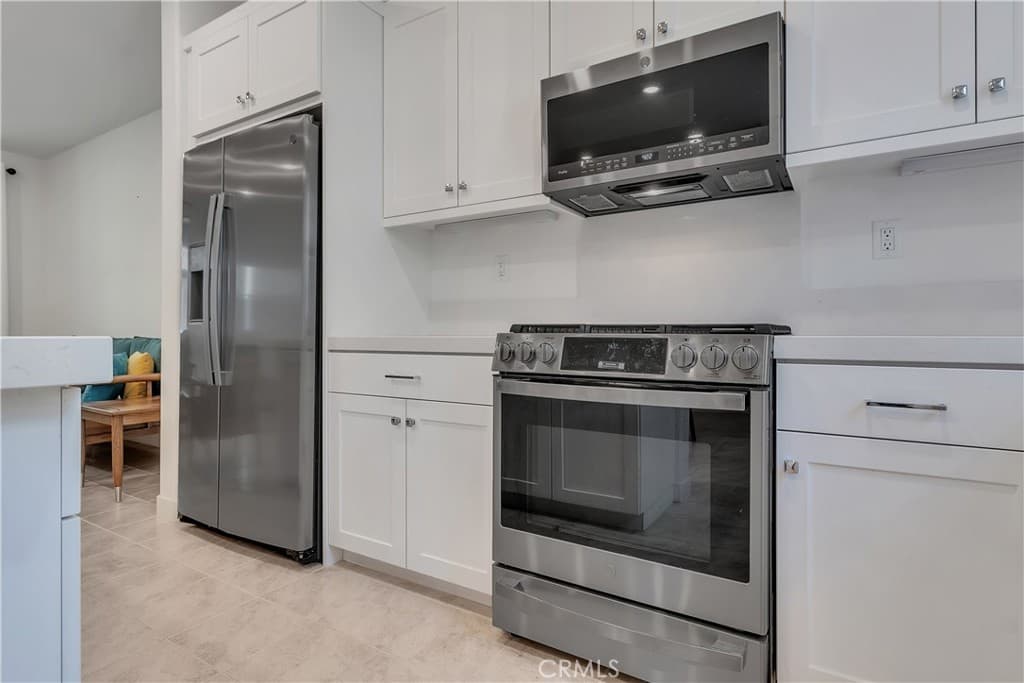 Condo at 509 Tamarind Way B, West Covina — photo 5 of 12