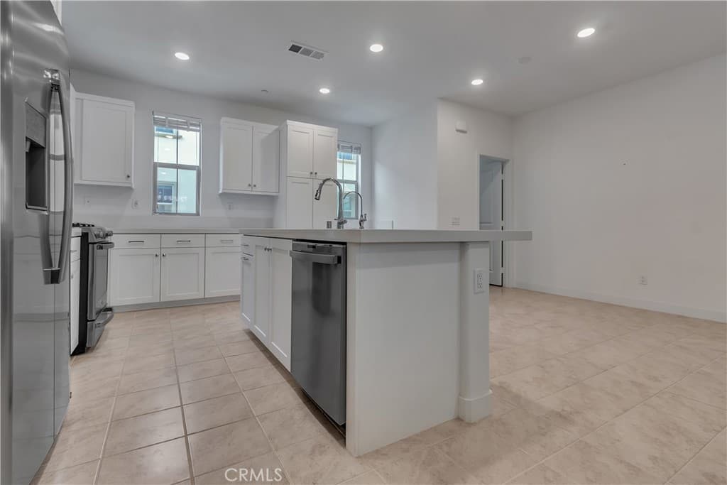 Condo at 509 Tamarind Way B, West Covina — photo 6 of 12