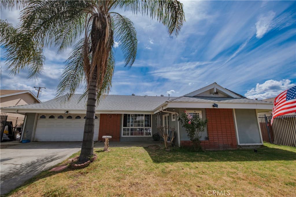 Home at 1938 Marigold St, Pomona — photo 7 of 12