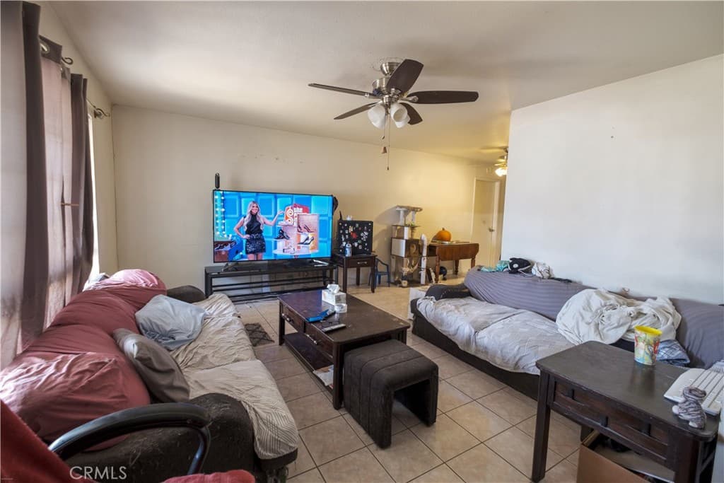 Home at 1938 Marigold St, Pomona — photo 10 of 12