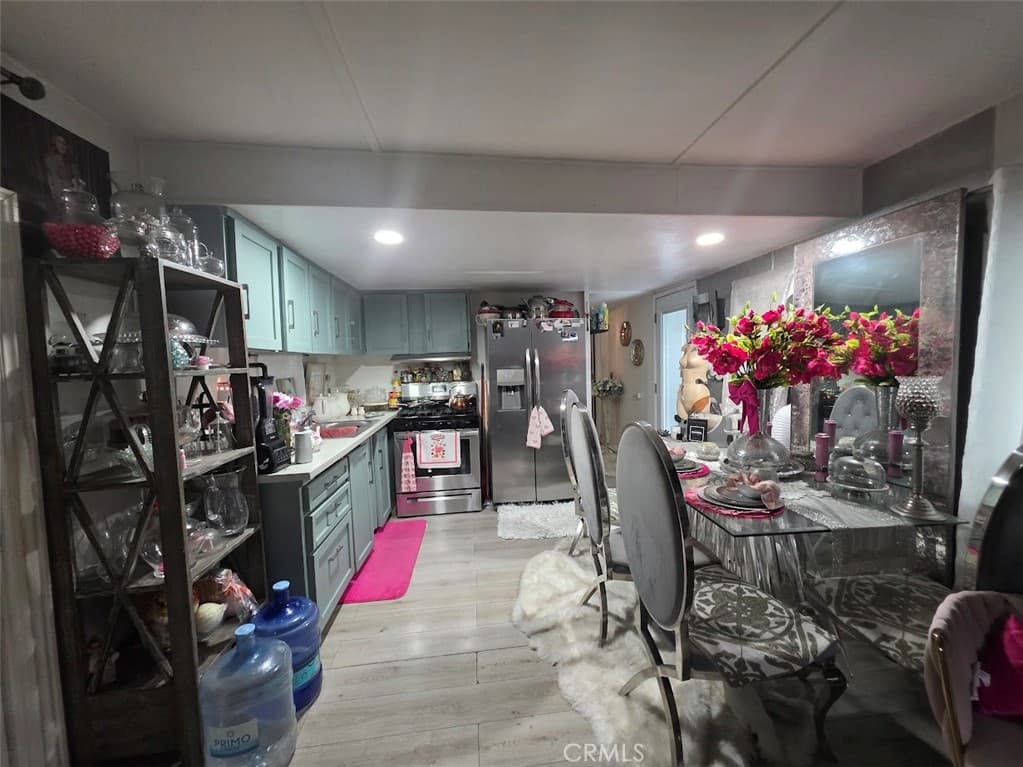 Home at 716 N Grand Avenue J1, Covina — photo 10 of 12