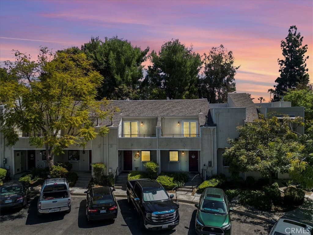 Condo at 640 Sycamore, Claremont — photo 1 of 12
