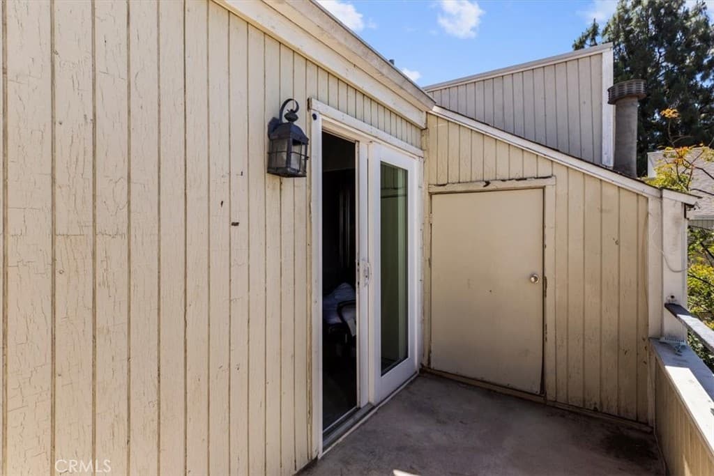 Condo at 640 Sycamore, Claremont — photo 11 of 12