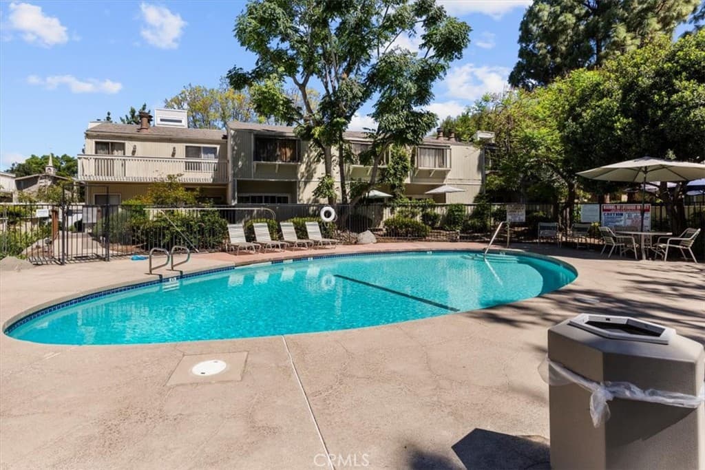 Condo at 640 Sycamore, Claremont — photo 8 of 12