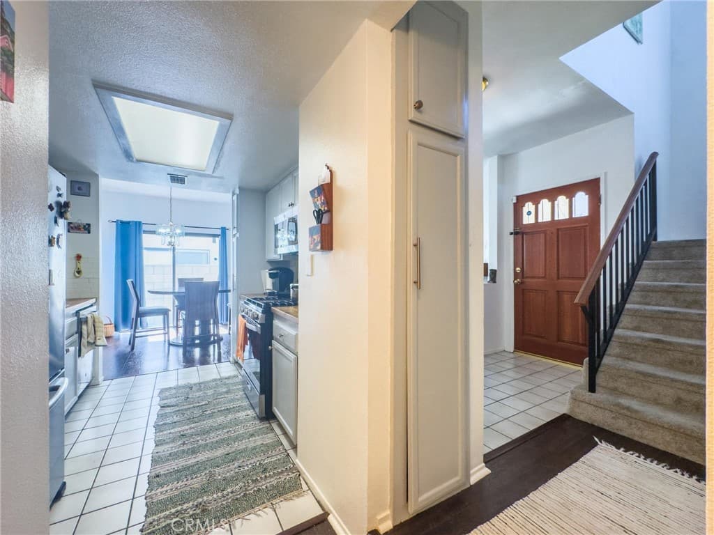 Townhouse at 544 N Orange B, La Puente — photo 9 of 12