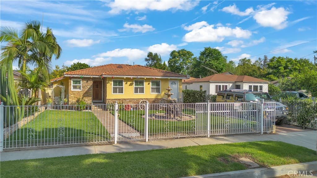 Home at 302 S Covina Blvd, La Puente — photo 3 of 12