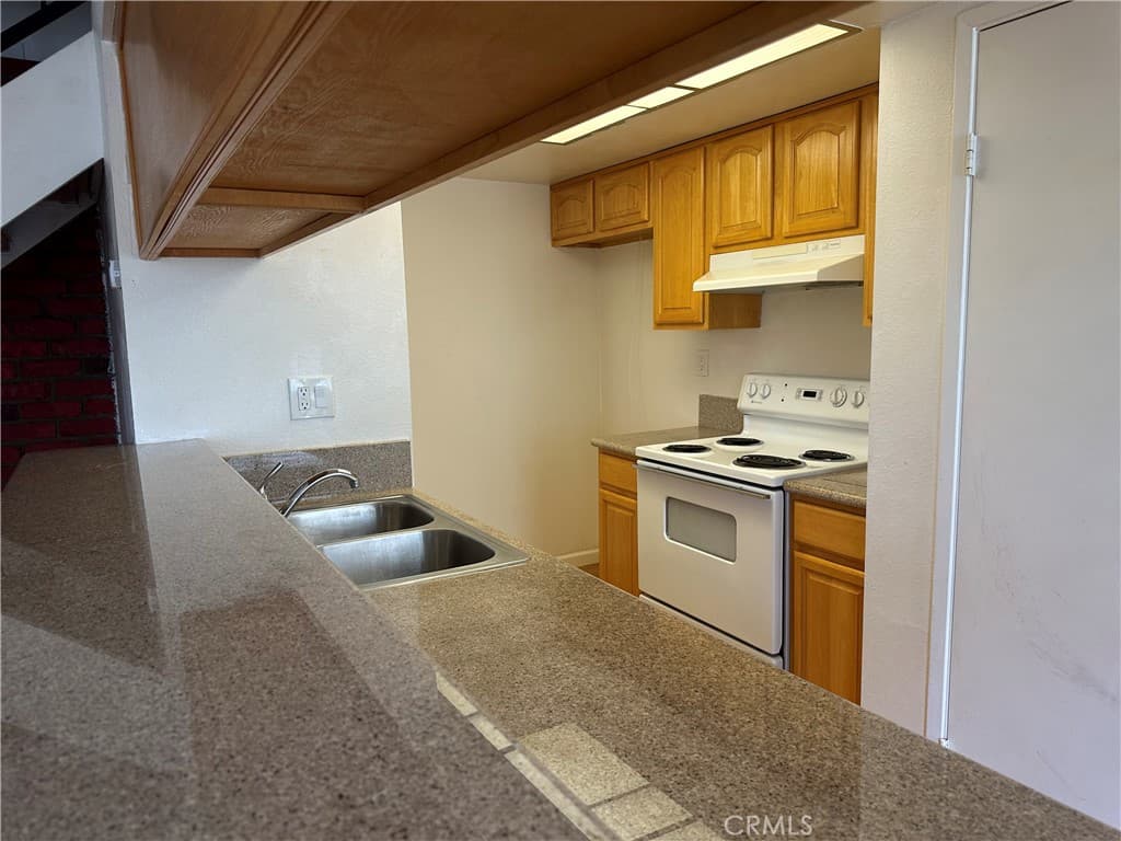 Condo at 18101 Via Amorosa 2, Rowland Heights — photo 6 of 12