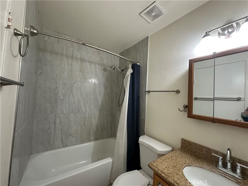 Condo at 18101 Via Amorosa 2, Rowland Heights — photo 10 of 12