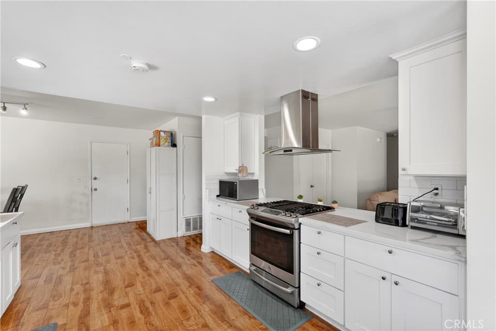 Home at 2204 Wilkie Dr, Pomona — photo 6 of 12