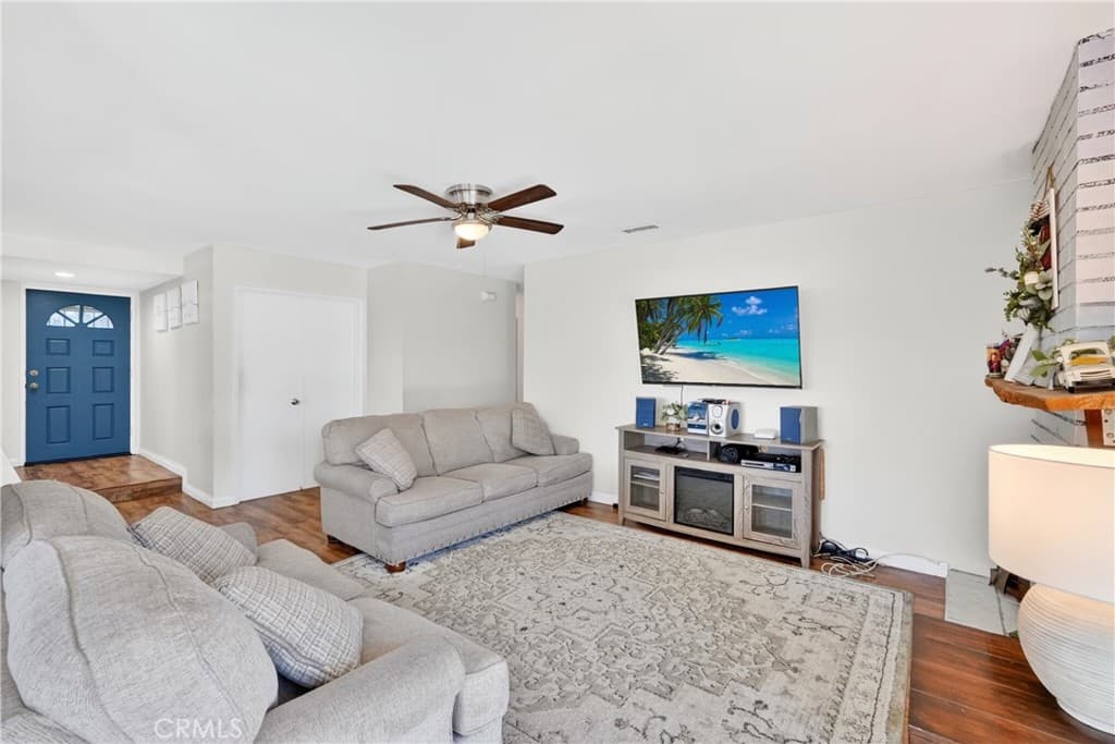 Home at 2204 Wilkie Dr, Pomona — photo 10 of 12