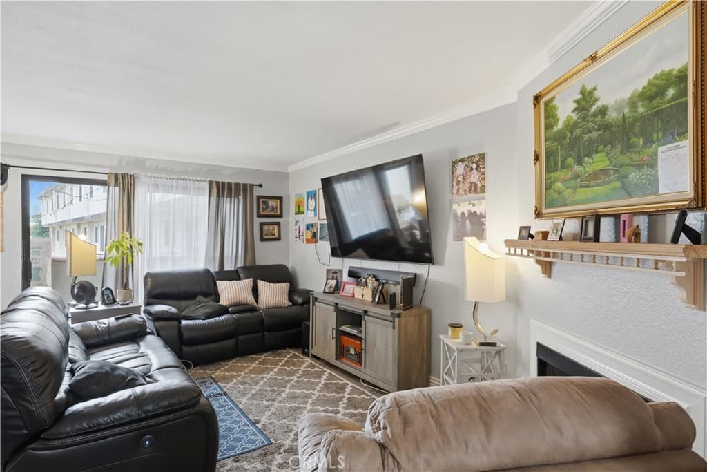 Townhouse at 3575 Whistler Ave, El Monte — photo 4 of 12