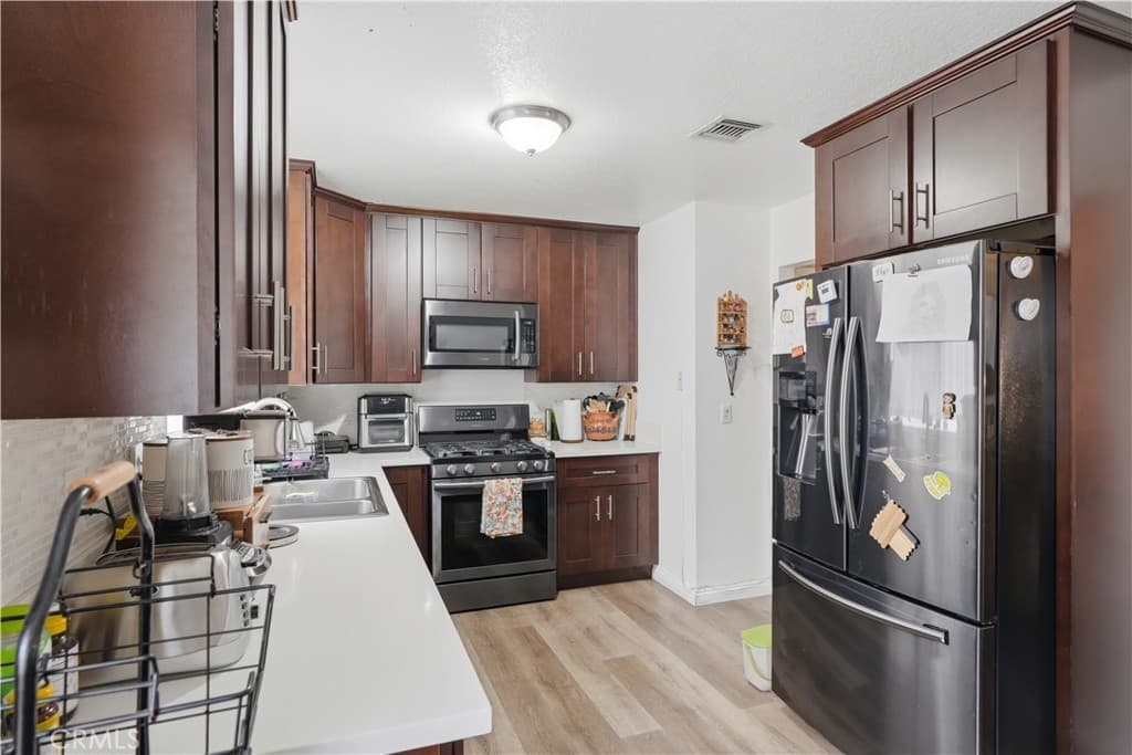 Townhouse at 3575 Whistler Ave, El Monte — photo 10 of 12