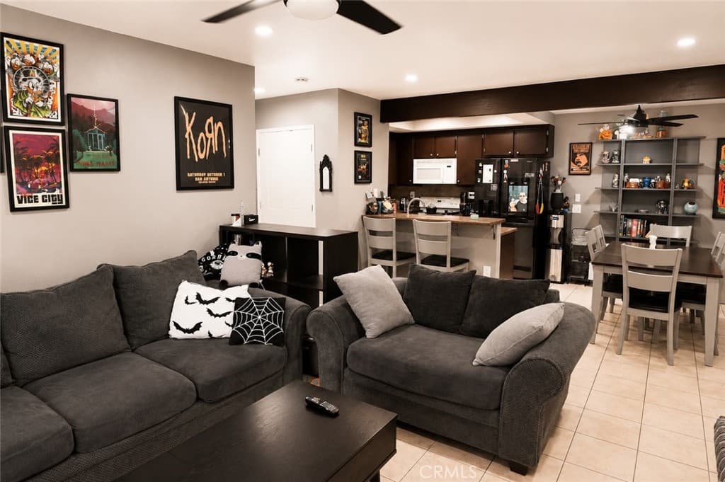 Condo at 33 Town And Country, Pomona — photo 3 of 9