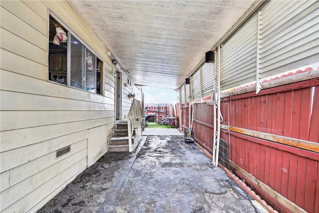 Home at 12700 Elliott 206, El Monte — photo 4 of 12
