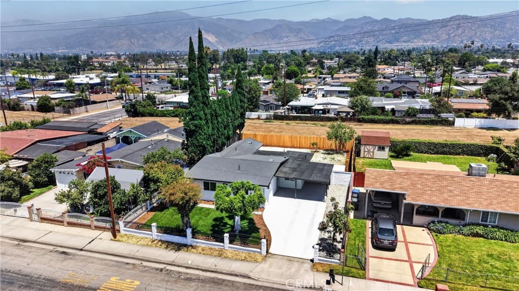 Home at 17915 E Newburgh, Azusa — photo 3 of 12